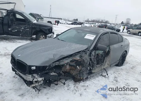 2023 BMW M5 z USA, uszkodzony, nr VIN WBS83CH09PCM71985